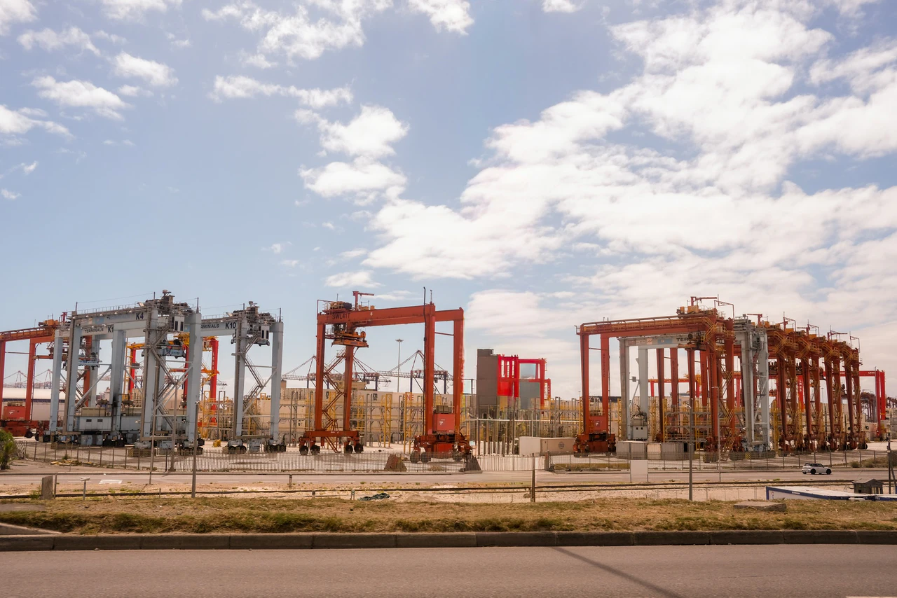 Investment & Operating Philosophy within the Azari group.